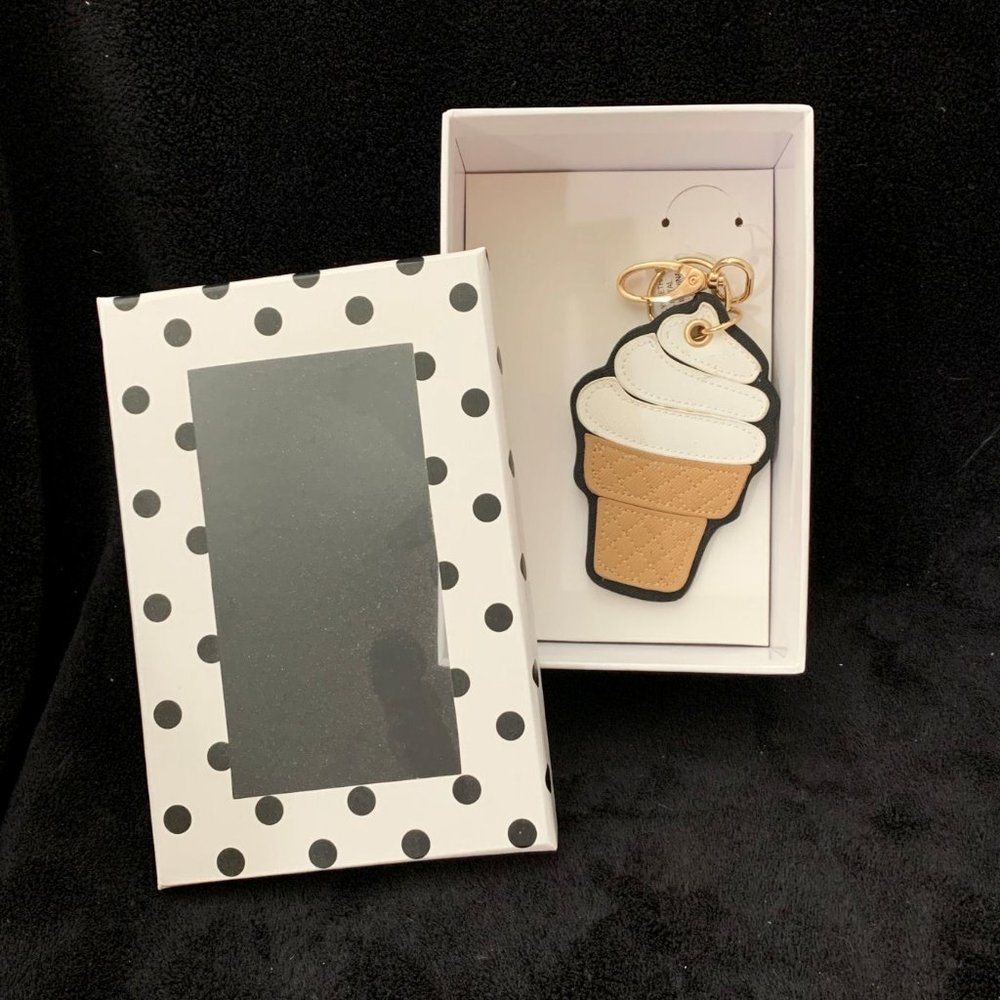 UNDER ONE SKY ICE CREAM CONE KEY FOB/PURSE CHARM